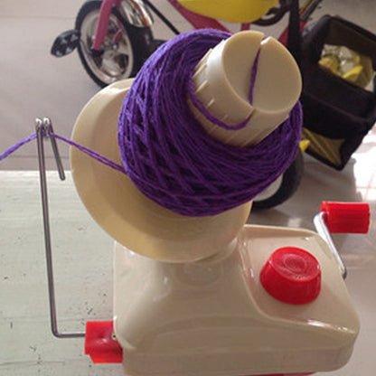 Manually Operated Yarn Winding Machine with Plastic Rod_5