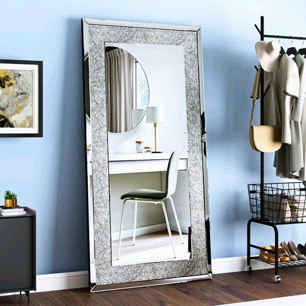 Sparkly Wall Mounted Crystal Diamond Vanity Mirror_3