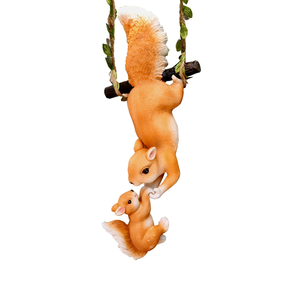 Creative Climbing Rope Squirrel Figurine Perfect for Garden and Outdoor Decoration_4